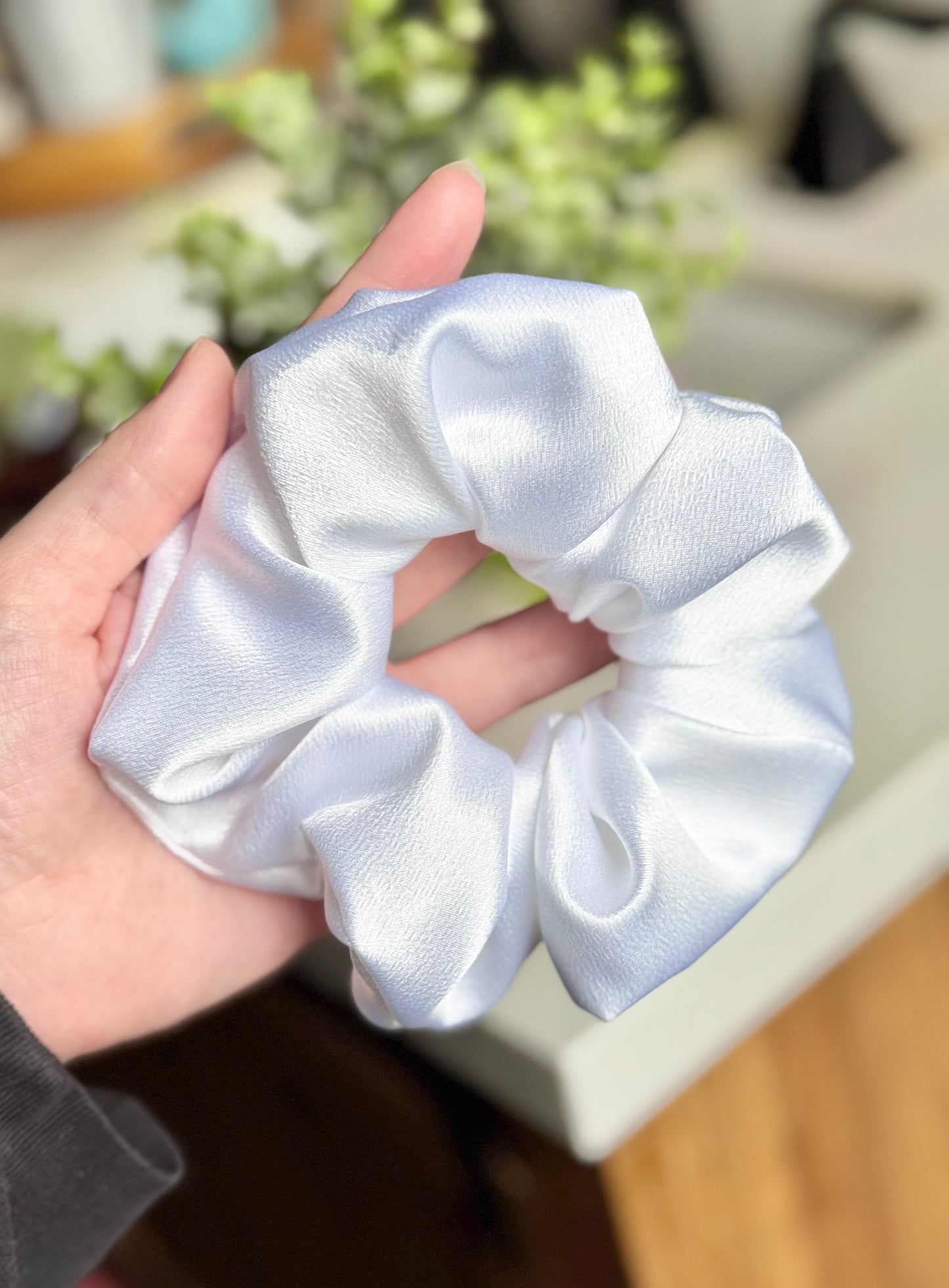Luna Scrunchie