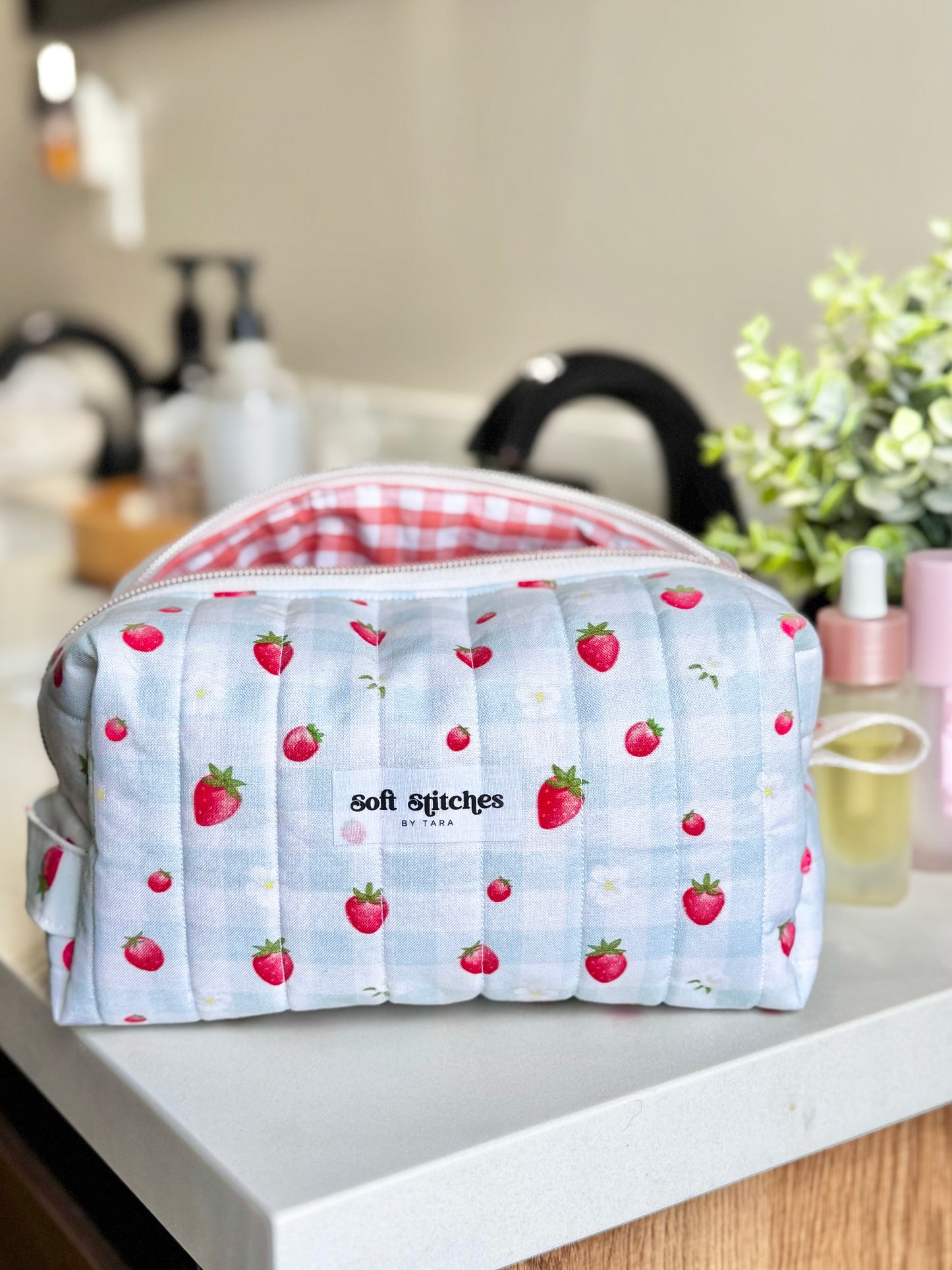 Delilah Carry-All Bag