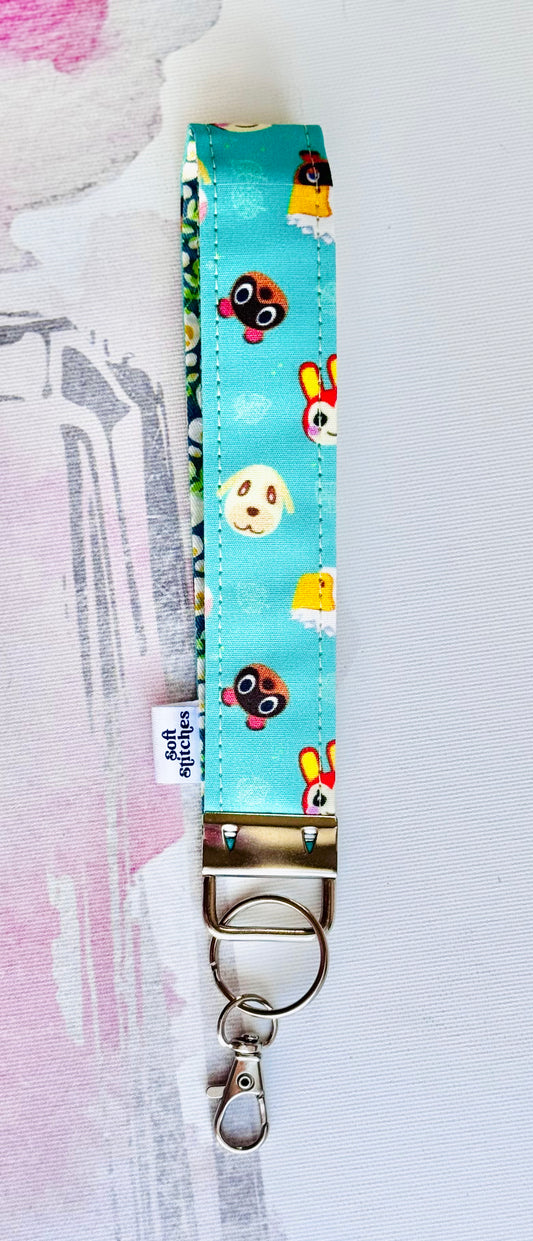 Nook Wristlet